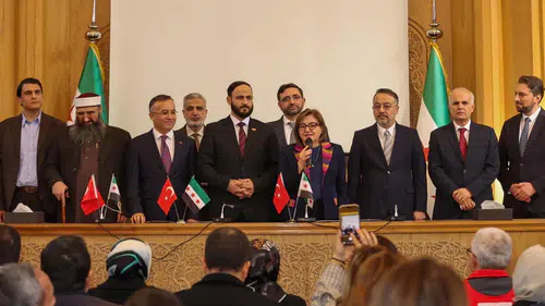 Gaziantep Büyükşehir'den Halep'e 5 otobüs hibe edildi, kardeşlik protokolleri imzalandı!