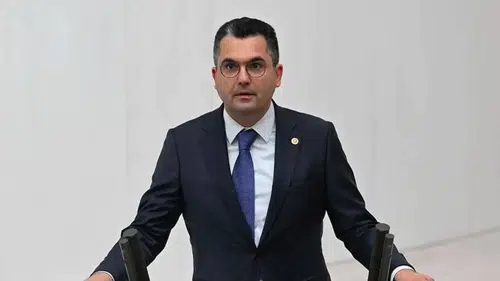 İYİ Partili Burak Dalgın'dan köprü ve otoyol satışına sert eleştiri: Bu mirasyedilik!