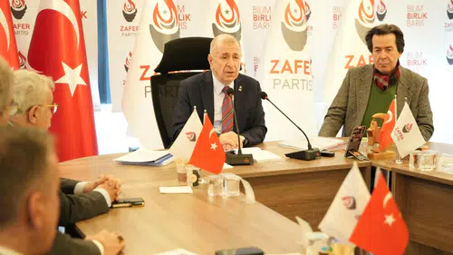 Ümit Özdağ: "Meclis Raporu Türkiye'yi bölünmeye ve terörle işbirliğine sürüklüyor"