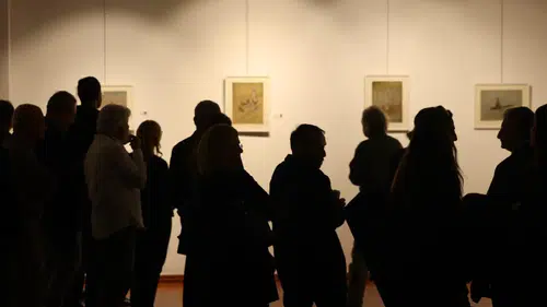 İzmir'de Romanyalı sanatçı Crihana'nın "Don Kişot" sergisi sanatseverlerle buluştu