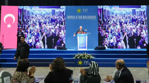 İYİ Parti lideri Müsavat Dervişoğlu: "Ekonomi perişan, Türk milleti geleceğinden umutsuz"