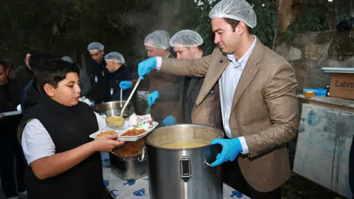 Bodrum'da Mahalle İftarları Başladı, Binlerce Vatandaş Sofrada Buluştu
