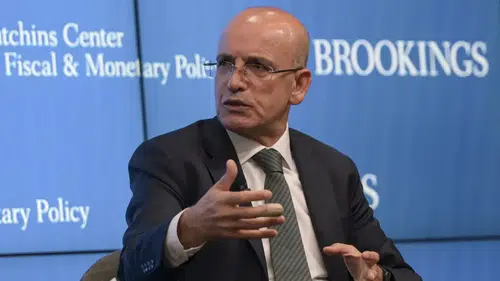 Mehmet Şimşek: Enflasyonda düşüş var, bütçe disiplini sağlandı, yeni vergi artışı yok