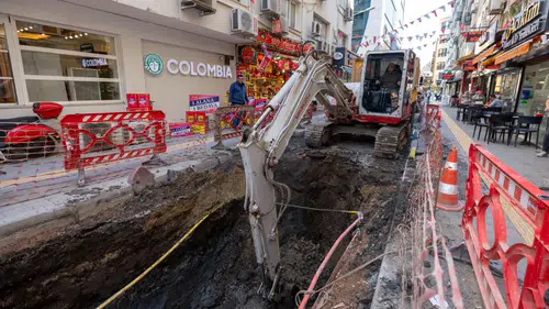 Alsancak'ta 250 milyon liralık yağmur suyu altyapı projesi hızla ilerliyor, su baskınları sona erecek!