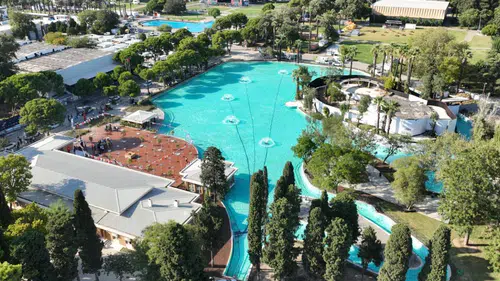 İzmir’de iki yılda dev dönüşüm: Göl Gazinosu’ndan yeni hizmet binalarına kadar kente değer katan yatırımlar