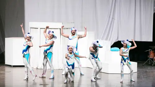 İzmir'de Don Kişot Çocuklara Renkli Bir Tiyatro Deneyimi Sunuyor