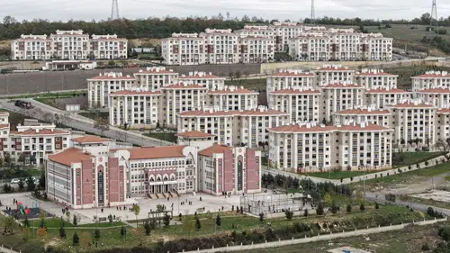 CHP'li Cem Avşar'dan deprem konutları için bakanlığa kritik sorular ve şeffaflık talebi