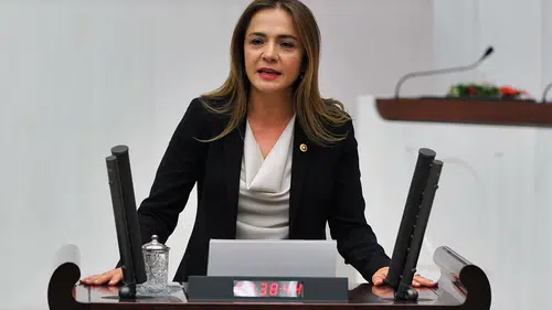 Gamze Akkuş İlgezdi’den TÜİK’in mutluluk verilerine sert tepki: Halkın gerçeğiyle örtüşmüyor