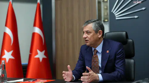 Özgür Özel’den Demokrasi ve Hukuk Devleti Mesajı: “Türkiye İçin Mücadelemiz Sürecek”