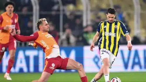 Galatasaray derbide Fenerbahçe’yi 3-0 mağlup etti: Şampiyonluk yarışında puan farkı 7'ye çıktı