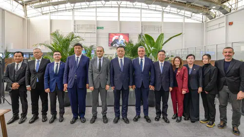 İzmir ile Qingdao arasında yeni temas: İki körfez kenti ortak iş birliği masasında