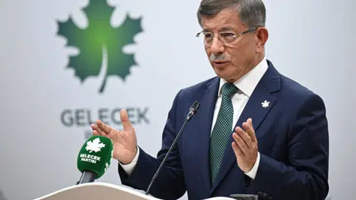 Ahmet Davutoğlu’ndan Bilgi Üniversitesi kararı tepkisi: “Devlete güven açısından ürkütücü”