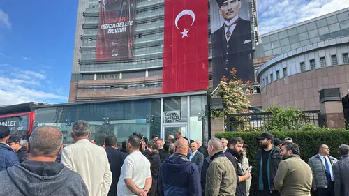 CHP Genel Merkezi önünde gerginlik