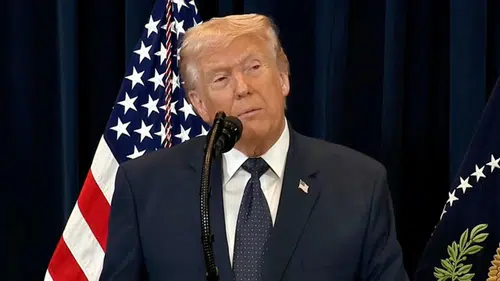 Trump’tan İran taslağına yeni düzenleme talebi: Nükleer stoklar ve Hürmüz Boğazı için daha net ifadeler istedi