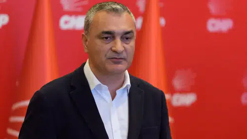 CHP Sözcüsü Müslim Sarı’dan Özgür Özel’in grup başkanlığına ilişkin dikkat çeken çıkış