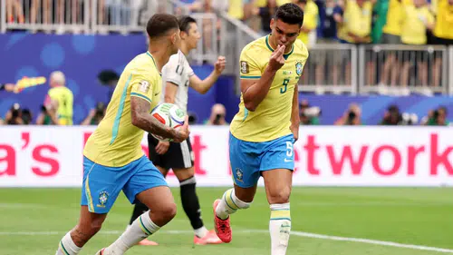 Japonya son dakikada yıkıldı: Brezilya Japonya'yı 2-1 geçip son 16 biletini aldı