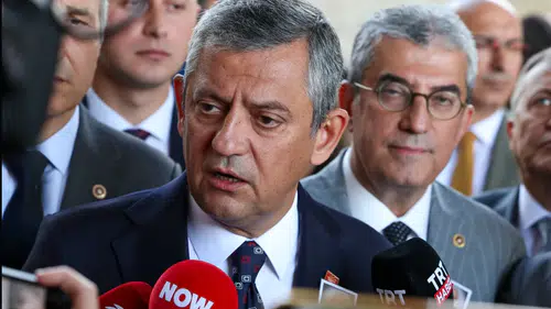 Özgür Özel’den olağanüstü kurultay açıklaması: “Başvurumuzu gecikmeden yapacağız”