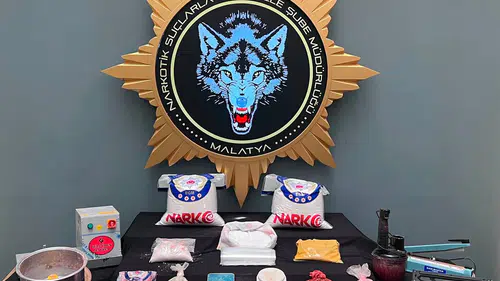 Tek Seferde En Yüksek Miktar! 307 Kilo Uyuşturucu Üretilecek Hammadde Yakalandı