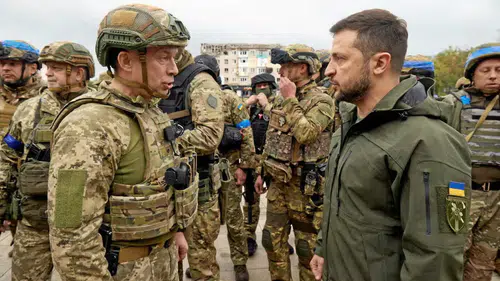 Ukrayna Devlet Başkanı Zelenski, Genelkurmay Başkanını Görevden Aldı