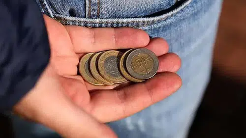 TÜRK-İŞ açıkladı: Açlık sınırı 36 bin 940, yoksulluk sınırı 120 bin 325 liraya yükseldi