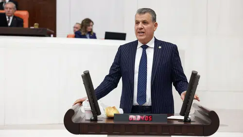Yeni Partili Ayhan Barut: "Karanlık tablonun sorumlusu AKP, çiftçi kazanırsa herkes kazanır"
