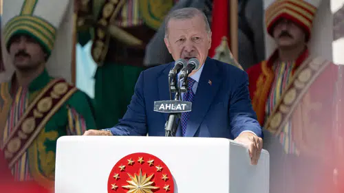 Erdoğan Ahlat'ta konuştu: "Kardeşliğimizle yeni bir döneme adım atıyoruz"