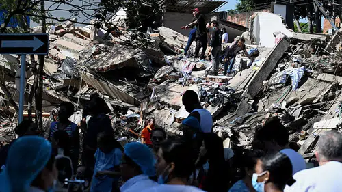Kolombiya depremi son dakika: 7,4 büyüklüğündeki depremde en az 111 kişi hayatını kaybetti