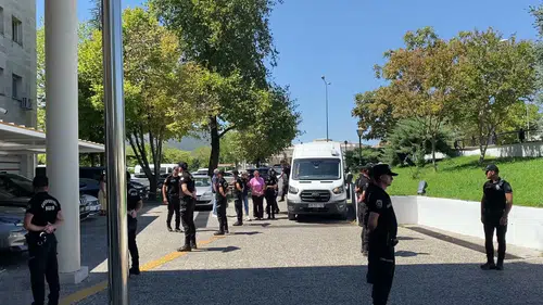 FETÖ suikast timi bağlantılı 10 şüpheli Muğla Adliyesi’ne sevk edildi