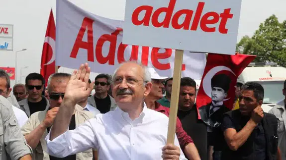 Kemal Kılıçdaroğlu Adalet Yürüyüşü'nün 20. Gününde Açıklamalarda Bulunuyor