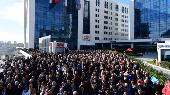 KILIÇDAROĞLU ATAŞEHİR BELEDİYESİNİ ZİYARET ETTİ