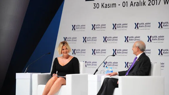 Kılıçdaroğlu Kadın Zirvesine Katıldı