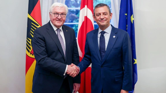 CHP lideri Özgür Özel Almanya Cumhurbaşkanı ile görüştü