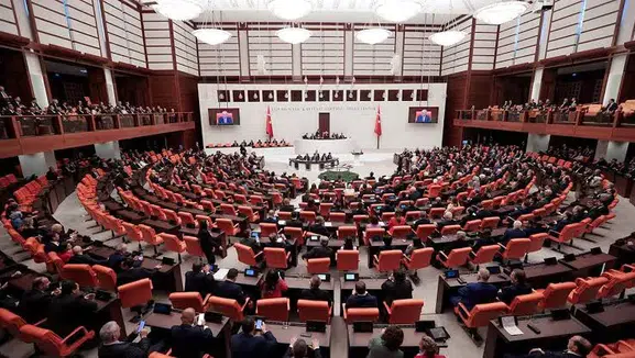 TBMM 5. yasama yılına fon tartışmaları ve Kızılay kanunu teklifiyle başlıyor