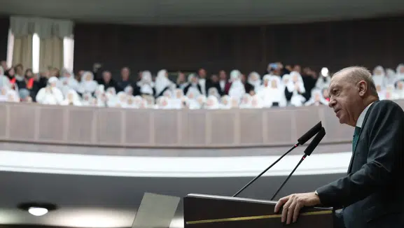 Cumhurbaşkanı Erdoğan'dan CHP'ye Sert Eleştiri: "Artık Millet CHP'nin Skandallarını İzliyor"