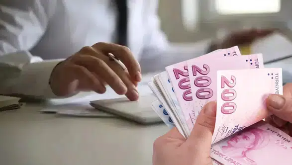 En düşük emekli aylığı 23 bin 552 TL'ye yükseltilmesi kabul edildi