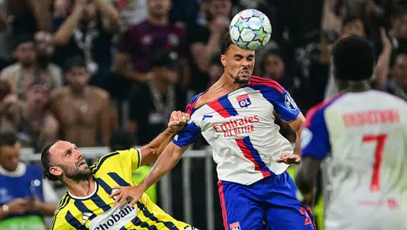 Fenerbahçe Lyon’u 2-1 yendi, Şampiyonlar Ligi’nde