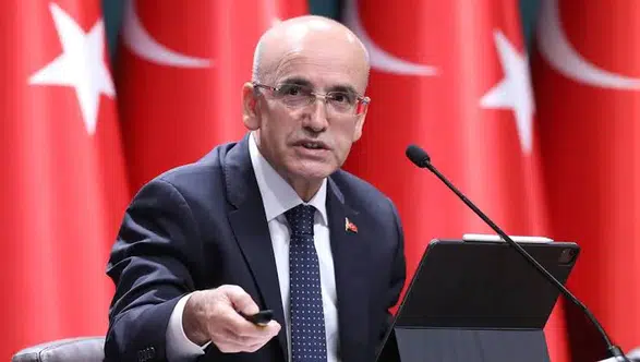 Mehmet Şimşek: Kayıtlı istihdamda artış, iş gücünde sosyal güvence sağlıyor
