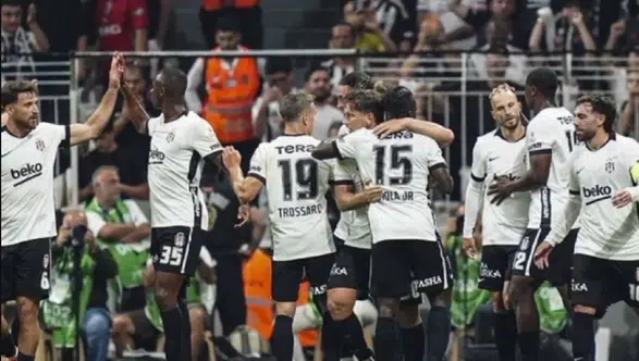 Beşiktaş sezona galibiyetle başladı: Eyüpspor’u Cerny’nin golüyle geçti