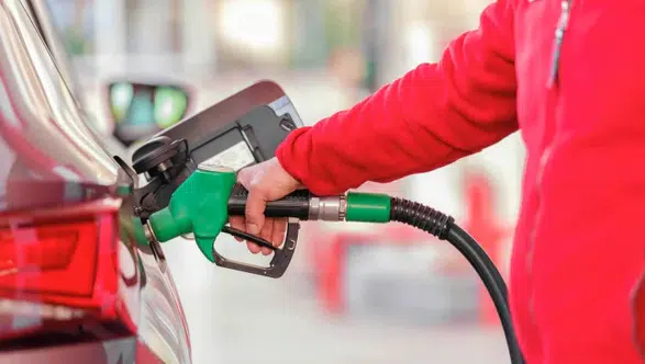 Benzine bu gece 1,43 TL zam geliyor