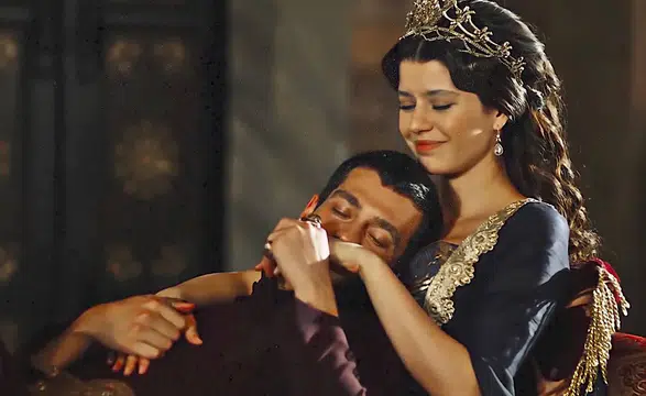 Beren Saat ve Ekin Koç 10 Yıl Sonra Yeniden Bir Arada! Yeni Film Heyecanı