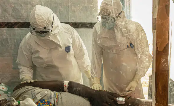 Ebola salgınında can kaybı 4 bini aştı: Binlerce vaka tespit edildi