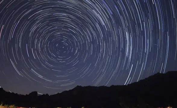Orionid Meteor Yağmuru Bu Gece Zirvede! Türkiye'den Saat Kaçta ve Nereden İzlenecek?