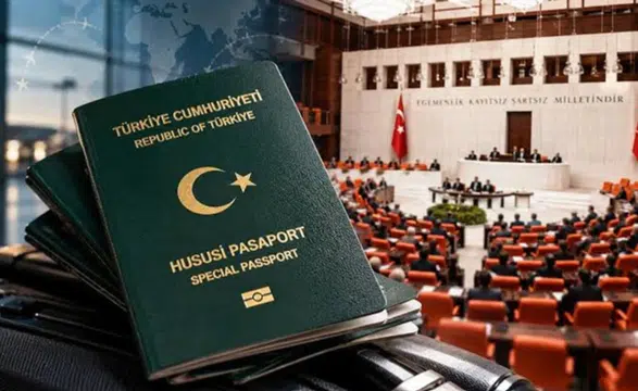 Gazetecilere Vizesiz Seyahat İmkanı Geliyor! 15 Yıl Şartıyla Yeşil Pasaport Teklifi Meclis'te