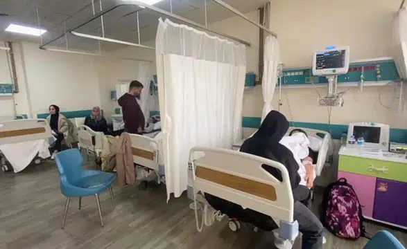 Afyonkarahisar'da Kız Meslek Lisesinde Zehirlenme Paniği! 5 Öğrenci Hastaneye Kaldırıldı