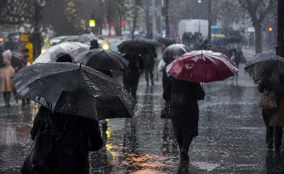 Meteoroloji'den Cuma Günü İçin Kuvvetli Sağanak Uyarısı! İstanbul Dahil Birçok İlde Yağış Bekleniyor