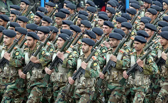 İran Devrim Muhafızları, İsrail'e misilleme saldırılarına başladı