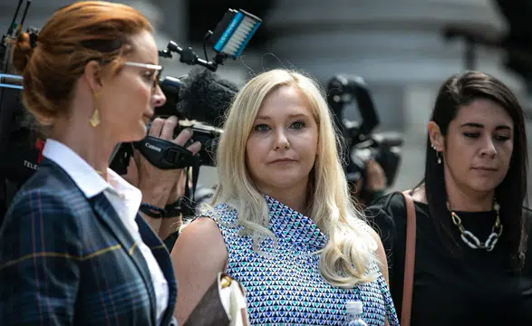 Giuffre'nin 'Hiç Kimsenin Kızı' kitabı, Epstein istismar ağını gözler önüne seriyor