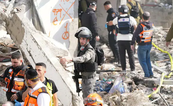 İran füzesinin İsrail'e saldırısında 8 ölü, 20 yaralı