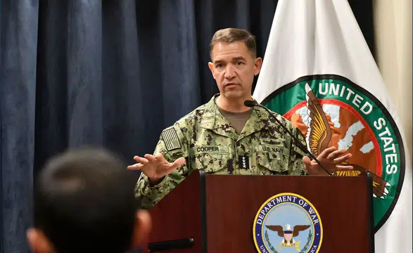 CENTCOM Komutanı’ndan çarpıcı İran iddiası: “300’den fazla sivil hedef vuruldu”