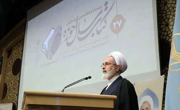 İran'da Hamaney'in ölümü sonrası geçici dini lider Ayetullah Arafi oldu